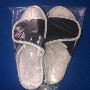 Isotoner Black and White Women's Slippers